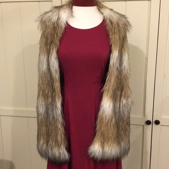 DKNYC faux fur vest - Picture 6 of 8